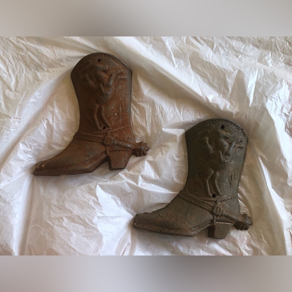 Vintage Cast Iron Cowboy Wall Decor, Bucking Bronc Horse Rodeo,Rustic Patina 4”